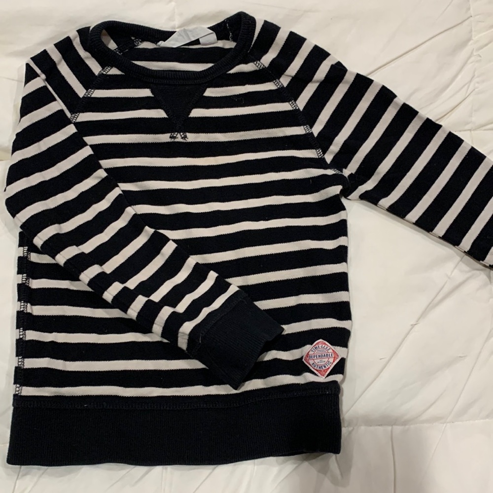 H&M kids striped long sleeved shirt, size 4-6y